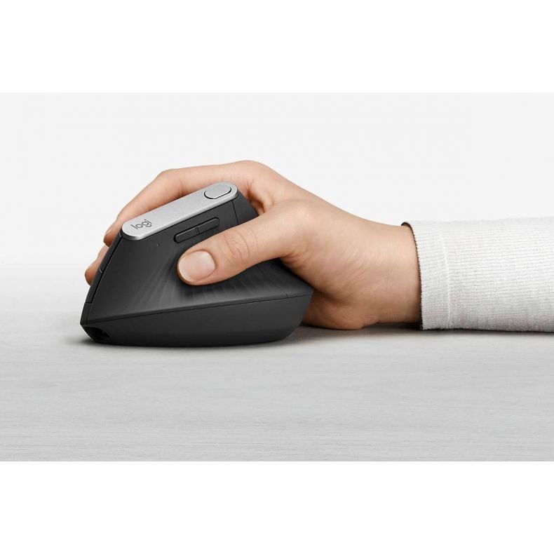 Logitech-MX-Vertical-Lifestyle-Image-1.j